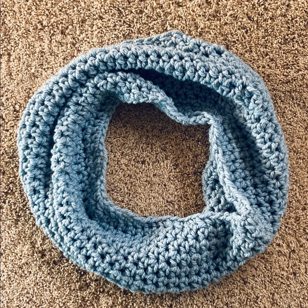 Baby blue cowl hand crocheted